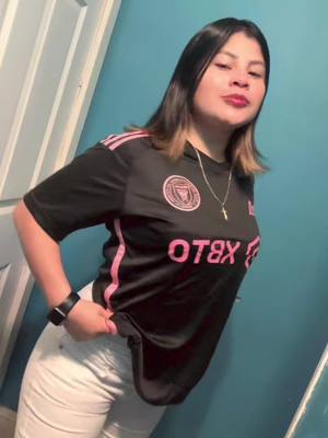 A post by @lopezaly7 on TikTok