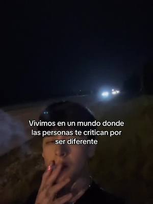 A post by @chxndzrvlqz on TikTok caption: Real #frases #etiqueten #maxvalenzuela01 #nova 