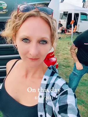 A post by @k_crackerz on TikTok caption: #onthisday @Trucker_Ty 😂 #truckinchick #friends #truckfriends #truckfest #peterborough #goodtimes 