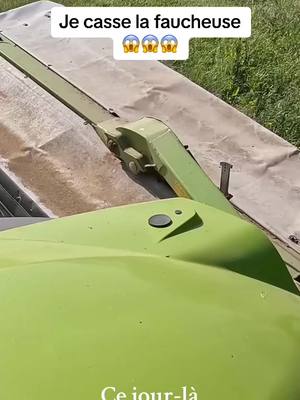 A post by @agriculturea2c on TikTok caption: #cejour-là vous faite un tour vous avant ! #abonnetoi❤️❤️🙏 #agriculture #mouche #marca2c 