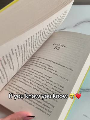 A post by @vanesa03151 on TikTok caption: #acotar #sjmas #BookTok #chapter55acomaf #acomaf #feyreandrhysand 