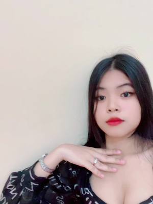 A post by @lee___42 on TikTok caption: 🍒