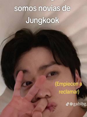 A post by @bangtan7..__ on TikTok caption: Empecemos 😁🤣🤣 #comediahumor #jungkook #armylover 