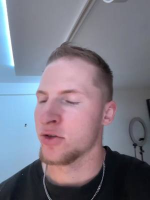 A post by @jacked_paulus on TikTok caption: Eh its still bolth #words #justrealized #funny 