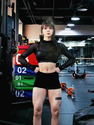 A post by @sportsyogaball on TikTok caption: #greenscreenvideo #beauty #fitnessmotivation #Fitness #gym #asian #parati #fyp 