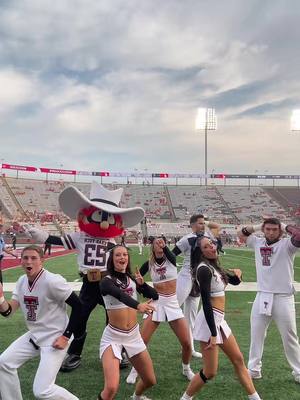 A post by @macyyweekss on TikTok caption: Wreck washington state💋#wreckem #ttucheer #gotech #slay #justdance #fierce #fyp 