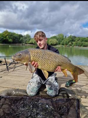 A post by @fredthefisherman on TikTok caption: Saved me a blank so im buzzing. Literslly was packing the bivvy down and putting things away, ended up having a screaming run instead lol  @Assassin Tackle Ltd @OTBLEADS  #fredthefisherman 