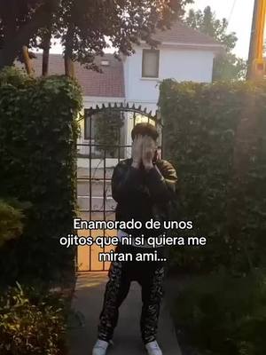 A post by @chxndzrvlqz on TikTok caption: … #frases #etiqueten #maxvalenzuela01 #nova #fyp #parati #tiktok 