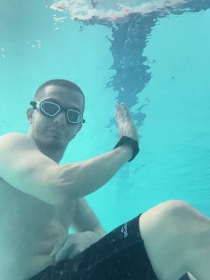 A post by @coach.yazan on TikTok caption: الترند في المي لعبتي لصغيره 😉🏊🏻‍♀️#swimming #CapCut #explore #الاردن #السعودية 