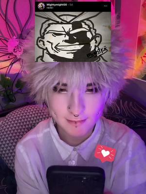 A post by @seneko on TikTok caption: BakuDeku e-dating AU. Idk who had this idea, but its hilarious 😭 #izukumidoriyacosplay #dekucosplay #bakugoucosplay #katsukibakugoucosplay #bakudeku #mhacosplay #bnhacosplay 