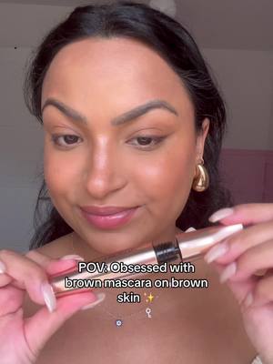 A post by @stylewithtracy on TikTok caption: Get yourself @Sculpted by Aimee UK MyMascara in brown #brownmascara #browngirlmakeup #makeuphacks 