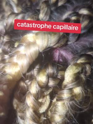 A post by @claudia97100 on TikTok caption: #coiffureratée #coiffeur #vacances #tresseafricaine #extensions #catastrophecapillaire 