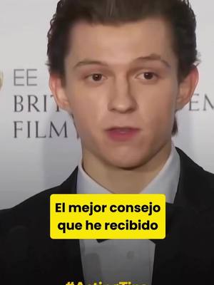 A post by @angelunaofc on TikTok caption: Tom Holland | "El Mejor consejo que he recibido"💡 #tomholland #doblaje #doblajelatino @SDV Servicios De Voz 