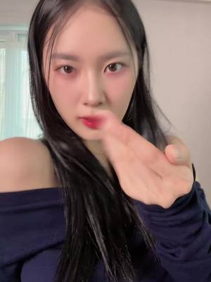 A post by @hyessuniya on TikTok caption: #fyp #koreangirl #viral #challenge 