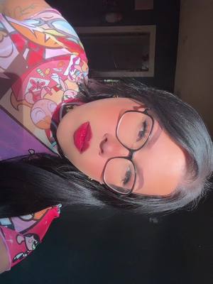 A post by @april_dolly on TikTok caption: Aprovechando los últimos rayos de sol en Alemania 🩷