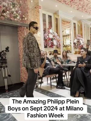 A post by @emarkus2023 on TikTok caption: #PhilippPlein #MilanoFashion2024 #LuxuryLifestyle #HighEndFashion #DesignerHotel #FashionShow2024 #ExclusiveExperience #TrendingNow #FashionInfluencer #LuxuryLiving #HotelFashionCollab #SpringInStyle #PhilippPleinUniverse #TikTokFashion #NextBigTrend #MilanoStyle #IconicFashion #PhilippPleinLifestyle #DesignerLuxury #Milano2024Vibes #PhilippPlein #ModeUniversum2024 #LuxusLifestyle #DesignerHotel #FashionShowMilano #ExklusivesErlebnis #Trendsetter #LuxusLeben #FrühlingInMailand #PhilippPleinStyle #ViralAufTikTok #MilanoModetrends #ModeIkone #LuxusModenschau #DesignHotelMilano #Mailand2024 #PhilippPleinErfahrung #ExklusiveMode #PhilippPleinMilano #FashionEvent2024 Spanisch: #PhilippPlein #MilanoModa2024 #EstiloDeVidaDeLujo #HotelDeDiseño #DesfileDeModa #ExperienciaExclusiva #TendenciaAhora #InfluenciadoresDeModa #LujoYEstilo #ColaboracionDeModa #PrimaveraConEstilo #UniversoPhilippPlein #ModaEnTikTok #ModaMilano #IconoDeModa #ViviendoConLujo #ModaYLujo #MilanoVibes2024 #PhilippPleinEstilo #ModaExclusiva #PhilippPlein #MilanoModa2024 #StileDiVitaLusso #HotelDiDesign #SfilataDiModa #EsperienzaEsclusiva #TendenzaDelMomento #InfluencerDiModa #VivereNelLusso #CollaborazioneModaHotel #PrimaveraAllaModa #UniversoPhilippPlein #ModaTikTok #ModaAMilano #IconaDiStile #VitaDiLusso #PhilippPleinLusso #ModaLusso #VibrazioniMilano2024 #EventoDiModaPhilippPlein