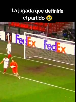 A post by @futbol_humor1 on TikTok caption: Quieres ser parte de la acción? equipate con los mejores productos en el link de la descripción #foryoupage #funny #fyp 