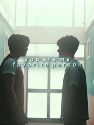 A post by @kriisvi on TikTok caption: еху, новый edit от меня! #kitconnor #kitconnoredit #nicknelson #nicknelsonedit #joelocke #joelockeedit #charliespring #charliespringedit #heartstopper #bayler #глобальныерекомендации #ночныерекомендации #рекомендации 