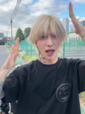 A post by @maru_tiktok_official on TikTok caption: 明日9月27日は銀太のライブに出るよ！