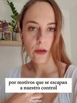 A post by @psicoimayenda on TikTok caption: Siempre será mejor ofrecer apoyo que una opinión no solicitada aún dándola con la mejor intención del mundo.  Tomamos las decisiones que consideramos mejor para nosotros mismos y que no encaje con lo que otros esperan, no significa que nos estemos equivocando.  Cada uno construye su propio camino.  #ruptura #seguiradelante #crítica #psicología 