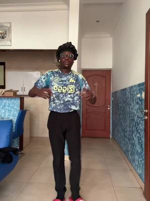 A post by @jephthe_nk1 on TikTok caption: Vous Mettez Pona nini à mon enterrement  je me réveille à l’instant T