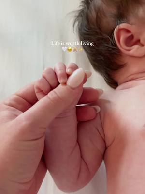 A post by @ac.hilton on TikTok caption: Nothing better. #fyp #trend #newmom #relatable #MomsofTikTok #babygirl  #lifeisworthliving 