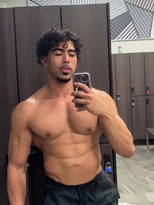 A post by @rico_fit on TikTok caption: Been away for a while! 😅 #gym #fitness #motivation