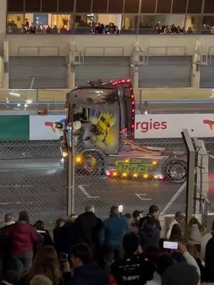 A post by @spvtrans79 on TikTok caption: #24hdumans #camiondecore ##scania #truckstyle #trucks #groot #fier #reve #mapetiteentreprise #😍😍😍 