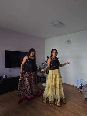 A post by @kavikiwi_03 on TikTok caption: chuttamalle  #tiktokviral #tiktok #fyp #girls #friends #happy #germany #kavikiwi #tamil #fun #weekendvibes #dance 