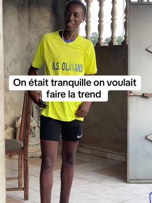 A post by @ulrich_leroi on TikTok caption: J’allais tuer ça  hein il me distrait , carrement le president dans le quartier 😭 le rêve seulement #tiktokgabon🇬🇦tiktok #tiktokgabon #libreville_gabon🇬🇦 #ulrichleroi 