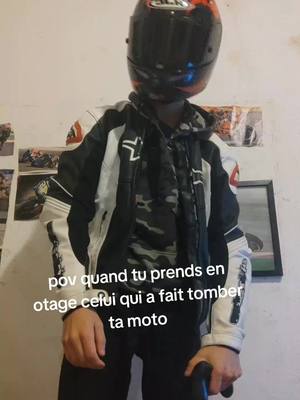 A post by @spyke_riderr on TikTok caption: jamais faire ça 😂#motardmotarde #motardsfrance 