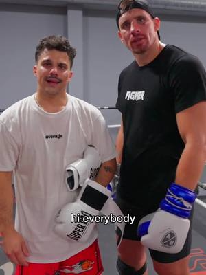 A post by @averagerob on TikTok caption: There might have been a slight size advantage 🤔 ft. @Rico Verhoeven  #kickboxing 