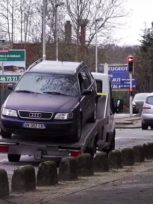 A post by @nasdasx on TikTok caption: #CapCut ibra tv qui sen va avec la voiture qui partez a la fourrière #ibra #ibratv #voiture #fouriere 