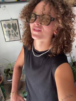 A post by @evanaconda on TikTok caption: Transition sur vous 😚