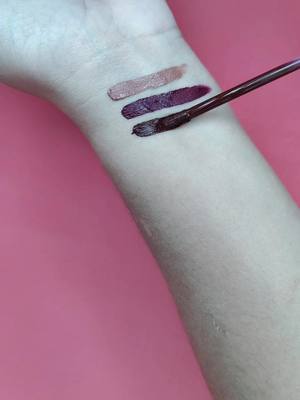 A post by @biancaramolete on TikTok caption: Estos son los Labiales la Colección Limitada "Haunted Mansion" de @ColourPop Cosmetics #colourpop #maquillaje #unboxing #swatches #lipstick 