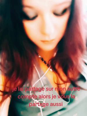 A post by @sctroumpfinettelachieuse on TikTok caption: Trahie, un poème que j'ai converti en chanson... #Chanson #Cover