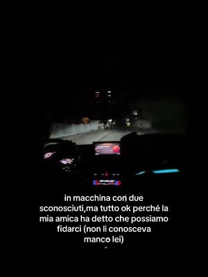 A post by @santoroalessia03 on TikTok caption: e se lo dice lei😂😂