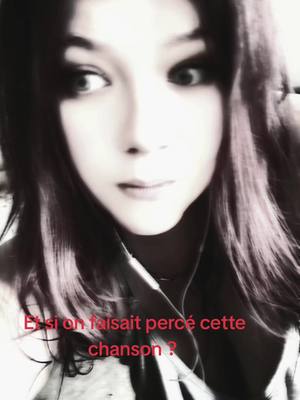 A post by @sctroumpfinettelachieuse on TikTok caption: amour brisé extrait d'un de mes poèmes converti en chanson 