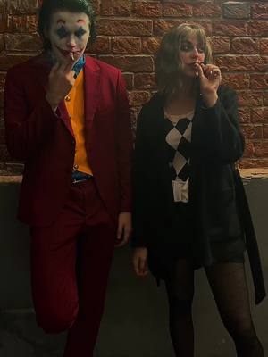 A post by @napetc on TikTok caption: ⚠️FAKE SMOKEY⚠️ Harley Quinn - @ANA_sstey #joker #joker2 #jokerfolieadeux #ladygaga #jokermusical #harleyquinn #cosplay 