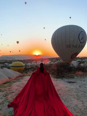 A post by @beautifulicious on TikTok caption: bucket list moment  🎈waking up at 3 am and watching the sunrise in cappadocia, turkey   #cappadocia #turkey #dreamy #travel #bucketlist #cappadokya 