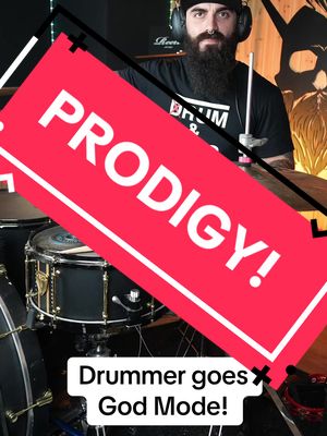 A post by @elestepariosiberiano on TikTok caption: SHIRT AVAILABLE ON MY BIO! #epic #fypシ #drums #fyp 