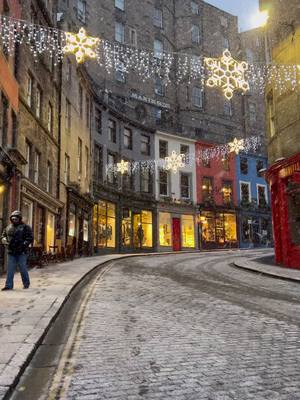 A post by @iangblack on TikTok caption: Christmas in Edinburgh #christmas #harrypotter #visitscotland #visitscotland #Scotland #diagonalley #edinburghcastle #london #britain #hermionegranger #ronweasley 