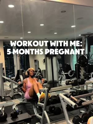 A post by @finefitfitness_ on TikTok caption: #bumpupdate 