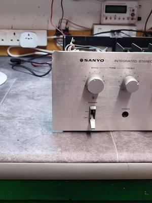 A post by @becewu on TikTok caption: #restoration #recap #fyp #repair #audio #music #stereo #pageforyou #tiktok #vintageaudio #renovation #sanyo 