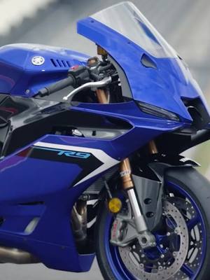 A post by @zyphern on TikTok caption: Yamaha R9🔥 Acompáñame en este video a analizar a fondo todos los detalles sobre la nueva deportiva japonesa. Una moto criticada tanto por su estética como por su “falta de potencia”. ¿Realmente crees que hacen falta 200cv para pasarlo bien? ¿Te gusta su estética? ¿Que opinas?  Te leo en comentarios ✌️💬 Sígueme para crear más contenido de calidad💪 YT: Zyphernmoto