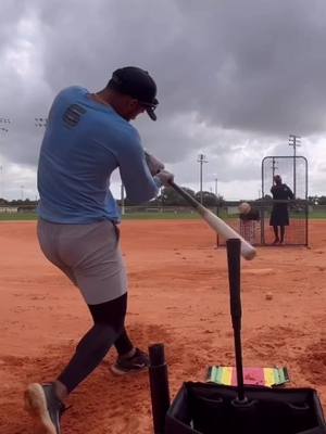 A post by @thebaseballfundamentals on TikTok caption: La Fe  🔑es la llave de la esperanza 🙏⚾️👍🏾#parati #fyp #baseball #perceverancia #dedication #amor #éxito 