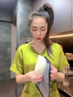 A post by @sad___9399 on TikTok caption: Ai xem được video này mà không bấm Thả tim không cười là người đó không tôn trọng người trong video.🤣🤣🤣