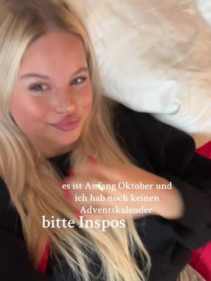 A post by @julia.ibn on TikTok caption: früher war man im oktober früh dran 🥲