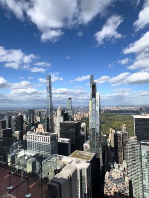 A post by @josenavarro._ on TikTok caption: Newwww yooorkkk ✨🧡🗽 #newyorkcity #nyc #topoftherock 