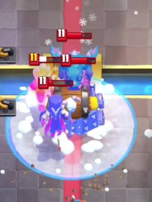 A post by @lplacement on TikTok caption: #lplacement #ClashRoyale 